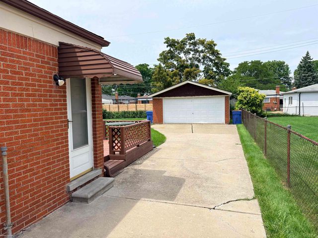 31759 Stricker Drive, Warren, MI 48088