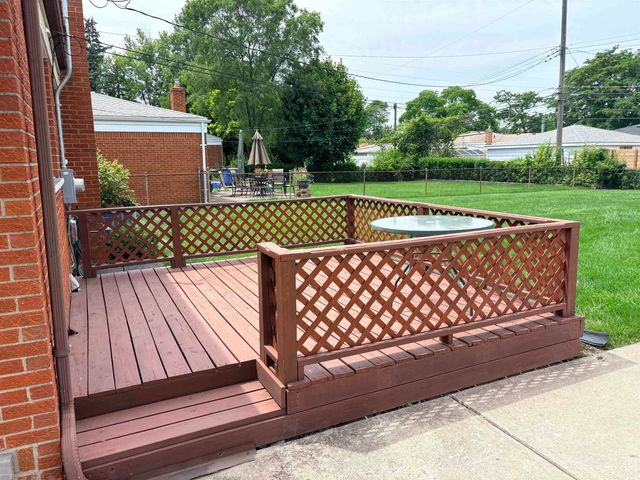 31759 Stricker Drive, Warren, MI 48088