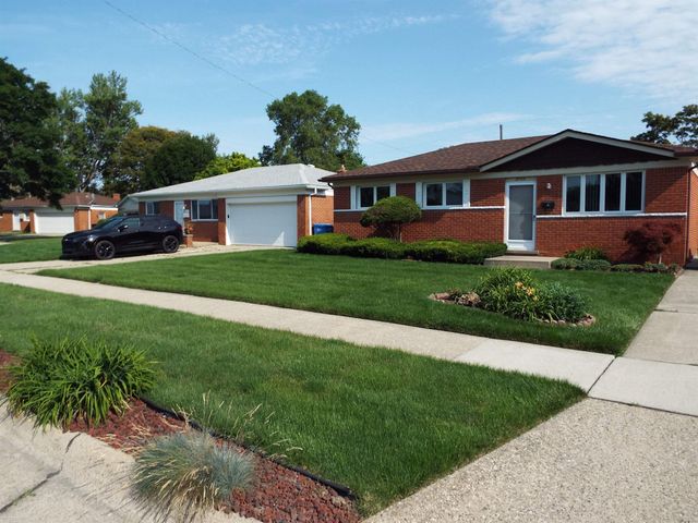 31759 Stricker Drive, Warren, MI 48088