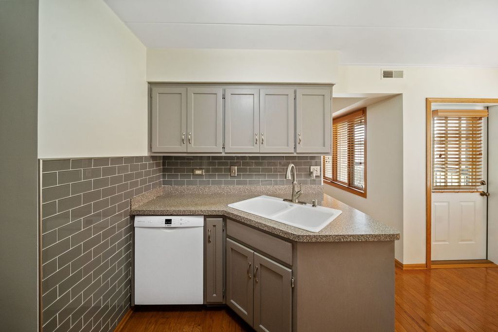 13950 E Leamington Drive 203, Crestwood, IL 60418 — photo 5