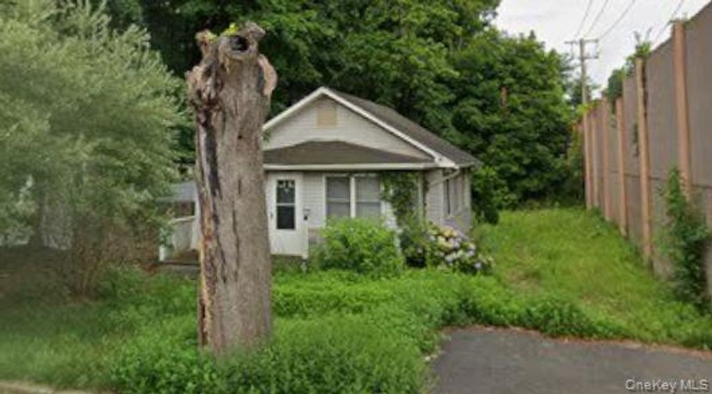 4 Garfield Street, Nesconset, NY 11767