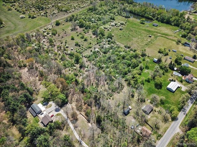 4264 Branch Road, Flint, MI 48506