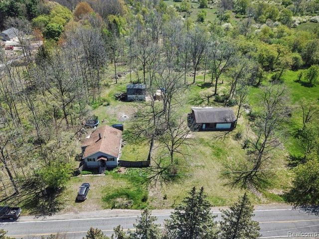 4264 Branch Road, Flint, MI 48506