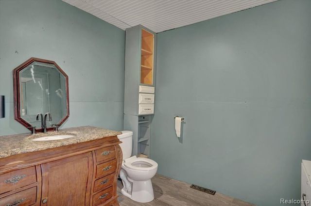 4264 Branch Road, Flint, MI 48506