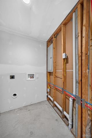 2302 N 5th Street, St Charles, MO 63301
