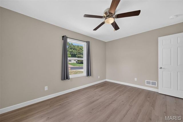 2302 N 5th Street, St Charles, MO 63301