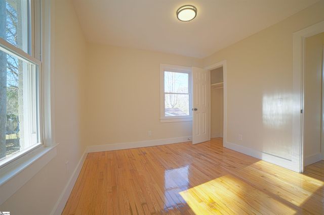 218 Thomas Heights Circle, Seneca, SC 29678