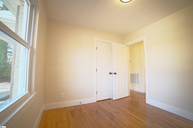 218 Thomas Heights Circle, Seneca, SC 29678