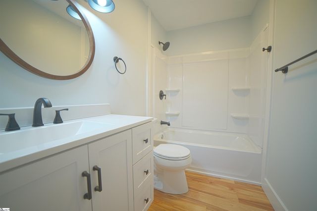 218 Thomas Heights Circle, Seneca, SC 29678