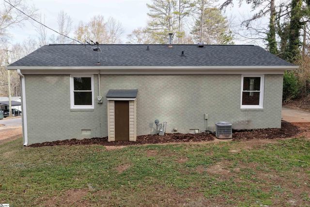 218 Thomas Heights Circle, Seneca, SC 29678