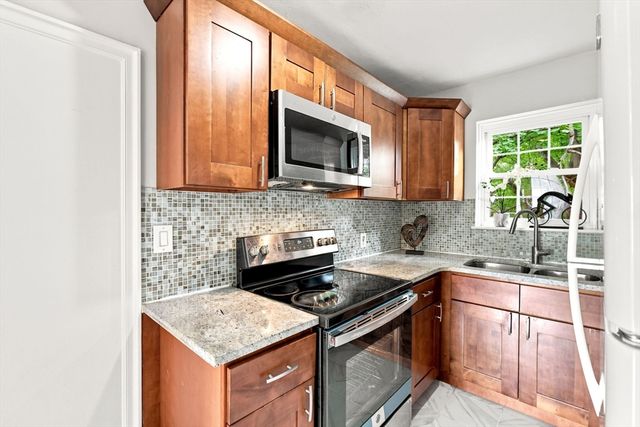 112 Maple St 4, Malden, MA 02148