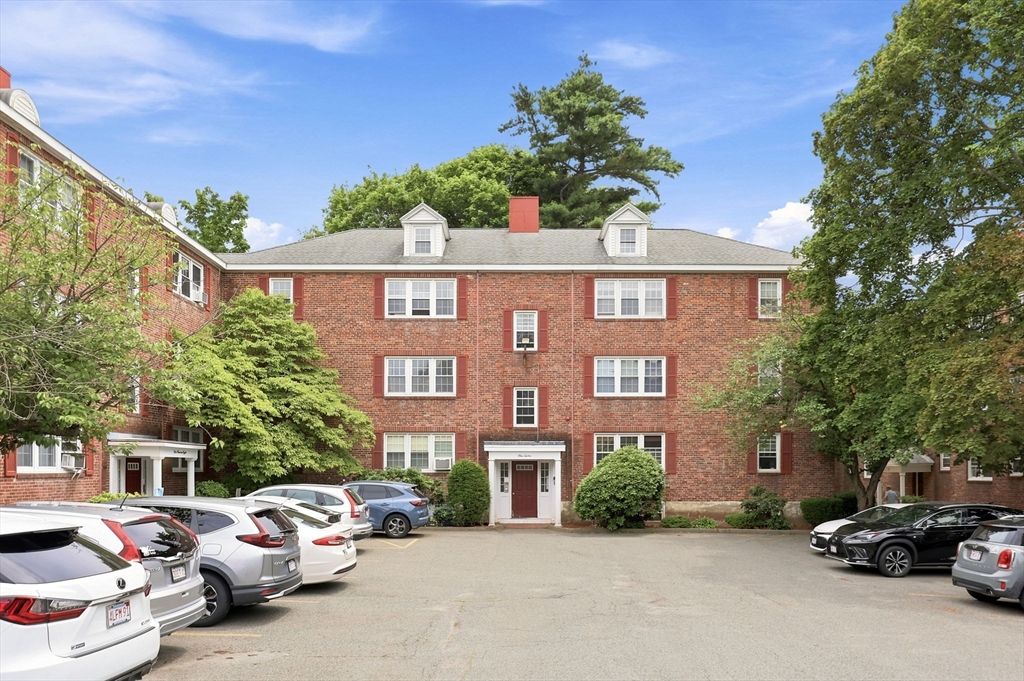 112 Maple St 4, Malden, MA 02148