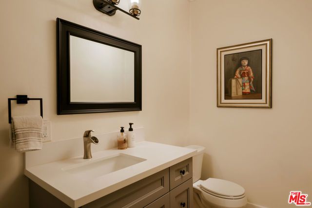 743 N Manhattan Place, East Los Angeles, CA 90038
