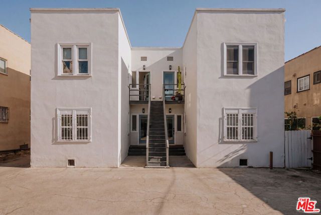 743 N Manhattan Place, East Los Angeles, CA 90038