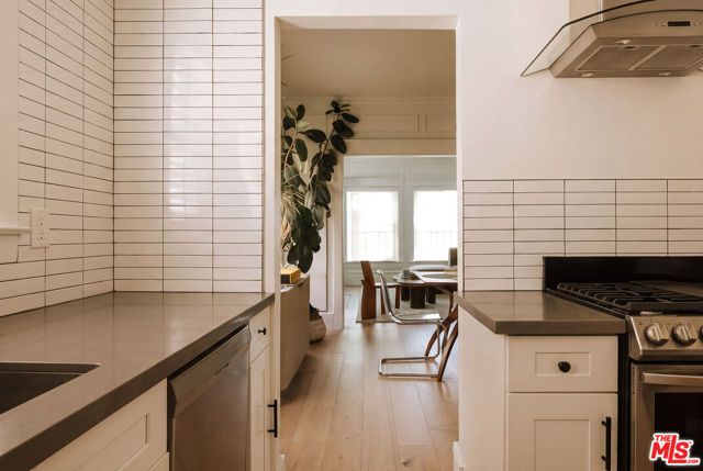 743 N Manhattan Place, East Los Angeles, CA 90038