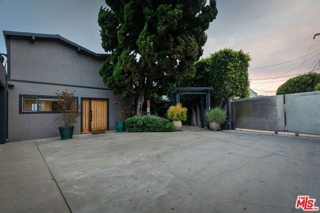 26044 E Pacific Coast Highway, Malibu, CA 90265