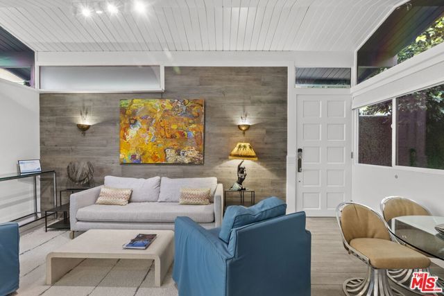 26044 E Pacific Coast Highway, Malibu, CA 90265