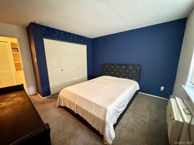 10 Glen Hollow Drive C12, Holtsville, NY 11742