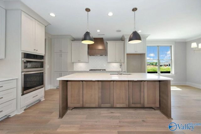 8033 Tupelo Gum Trace SW, Huntsville, AL 35802