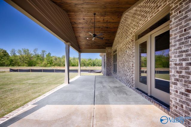 8033 Tupelo Gum Trace SW, Huntsville, AL 35802