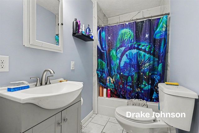2022 Henry Street, Muskegon, MI 49441