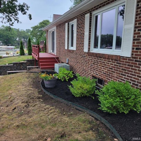 3120 Country Club Dr. East, Rochester, IN 46975