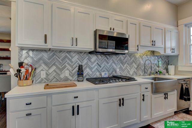 132 N 39 Street, Omaha, NE 68131