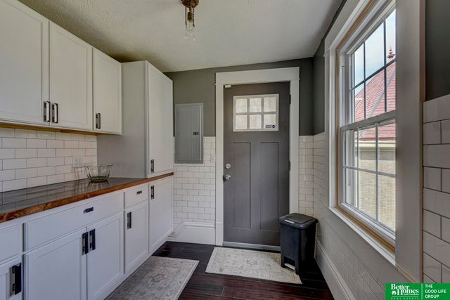 132 N 39 Street, Omaha, NE 68131