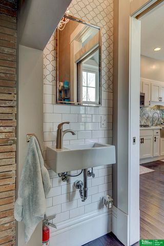 132 N 39 Street, Omaha, NE 68131