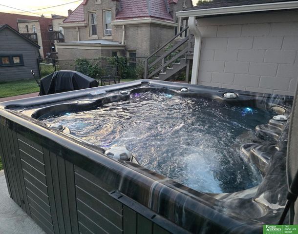 132 N 39 Street, Omaha, NE 68131