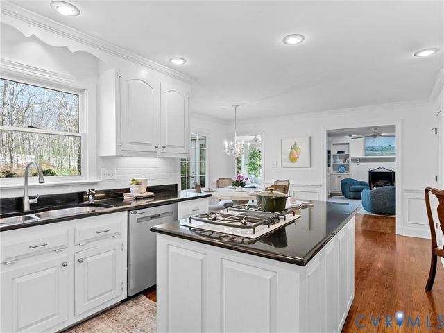 2 E Lower Tuckahoe Rd, Goochland, VA 23238