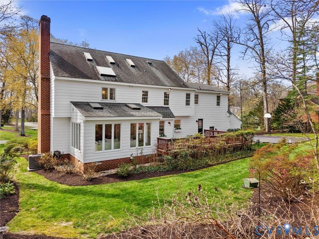 2 E Lower Tuckahoe Rd, Goochland, VA 23238