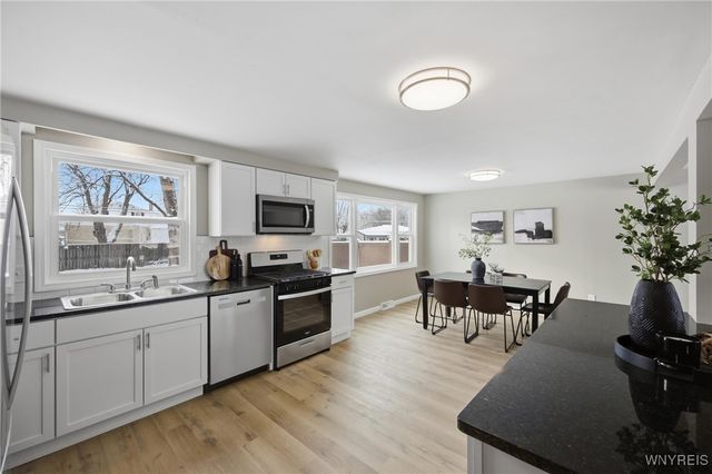 15 Diane Drive, West Seneca, NY 14224