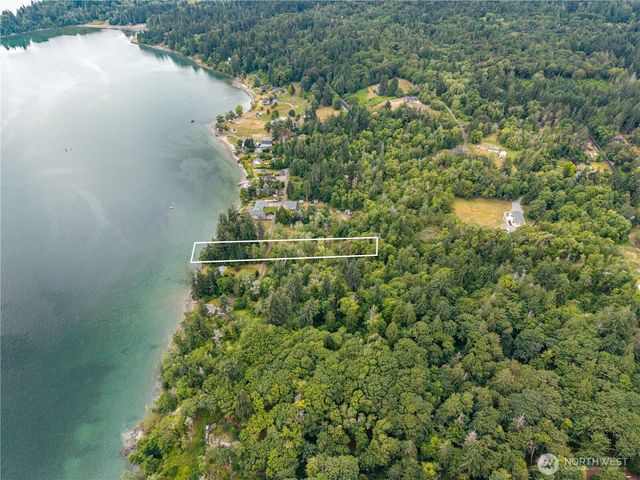 411 151st Avenue Ct SW, Lakebay, WA 98349