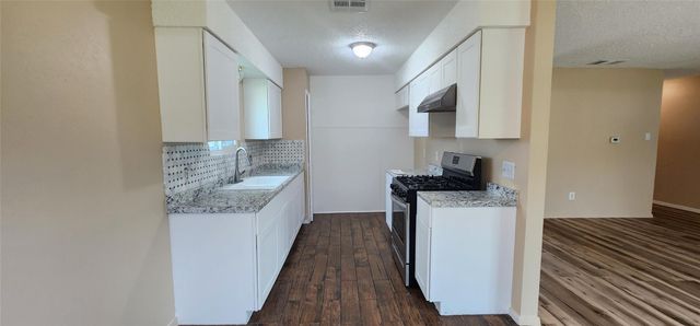 1804 Greenhill DR, Round Rock, TX 78664