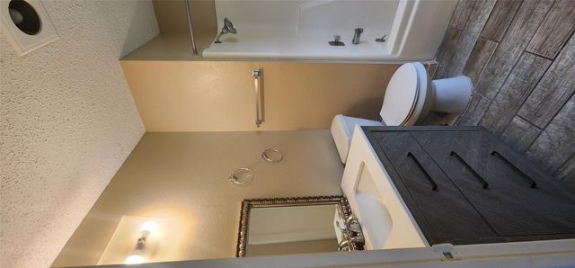1804 Greenhill DR, Round Rock, TX 78664