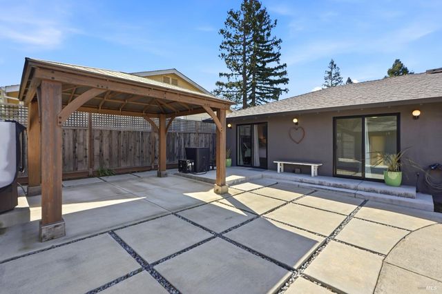 20 Washington Ave, San Rafael, CA 94903