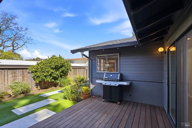 20 Washington Ave, San Rafael, CA 94903