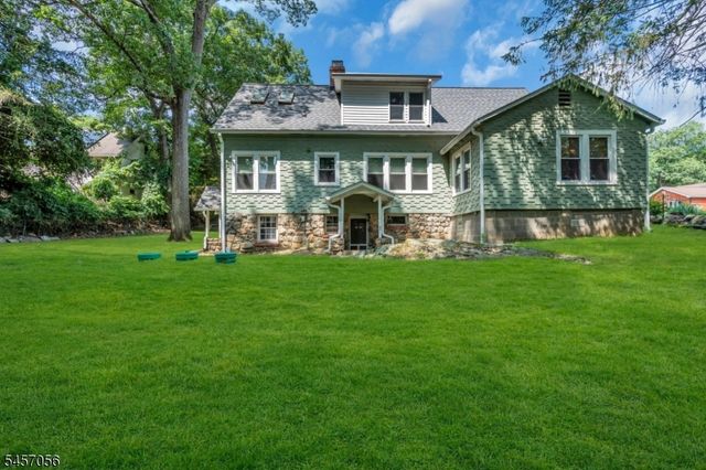 43 Maxim Dr, Hopatcong Boro, NJ 07843