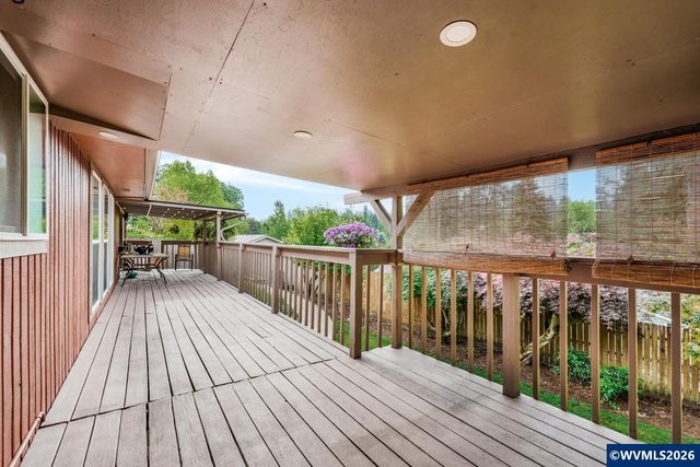 1387 Windsong Ct NW, Salem, OR 97304