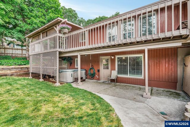 1387 Windsong Ct NW, Salem, OR 97304
