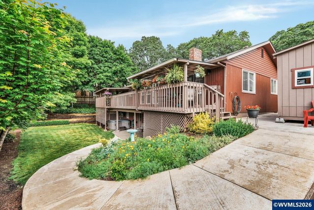 1387 Windsong Ct NW, Salem, OR 97304