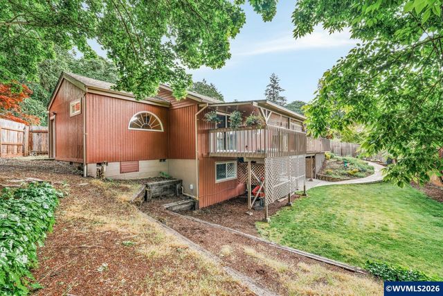 1387 Windsong Ct NW, Salem, OR 97304