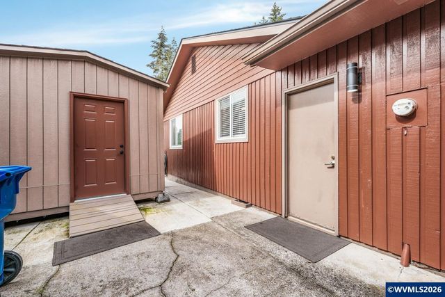 1387 Windsong Ct NW, Salem, OR 97304