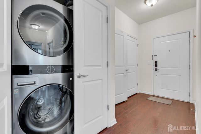 731 Strassle Way, South Plainfield, NJ 07080