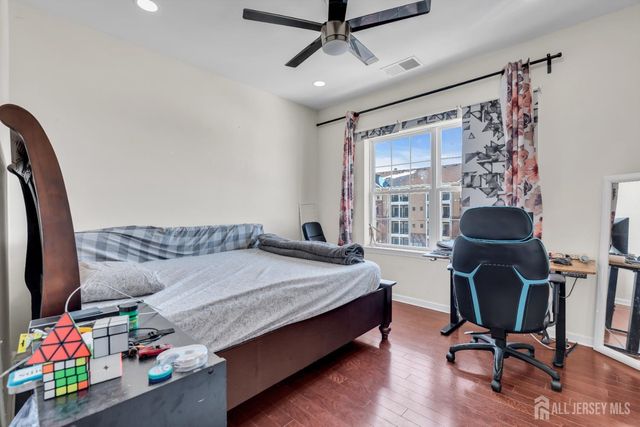 731 Strassle Way, South Plainfield, NJ 07080