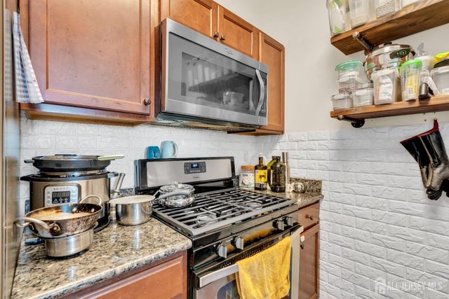 731 Strassle Way, South Plainfield, NJ 07080