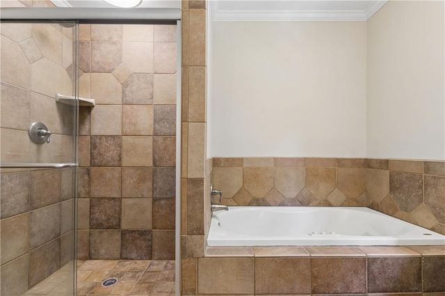 3069 Four Oaks Drive, Dunwoody, GA 30360