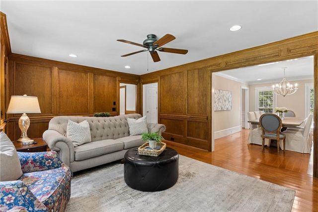 3069 Four Oaks Drive, Dunwoody, GA 30360