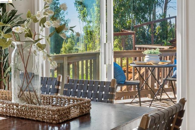 4021 Maybelle Ave, Oakland, CA 94619